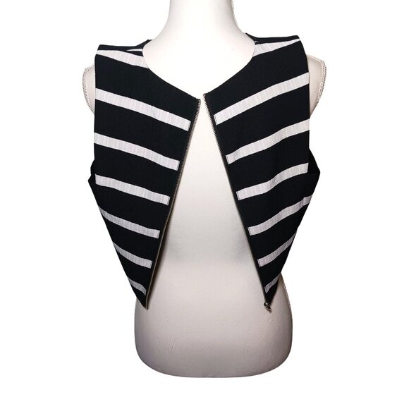 Lulus Cropped Black & White Striped Zip Back Sleeveless Blouse, Size M - Picture 4 of 9